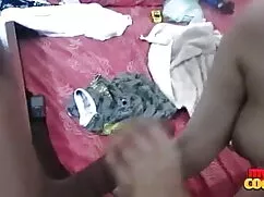 एमिलिया क्लार्क फुल  ...