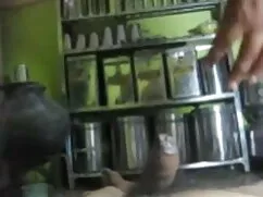 एबोनी और बदसूरत-एड्र ...