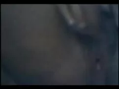 खूबसूरत स्टारलेट गड़ ...