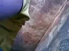 बालों वाली श्यामला उ ...