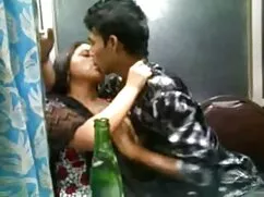 अच्छा आबनूस लड़की का ...