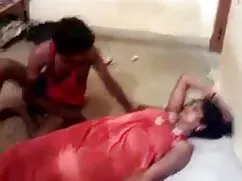 प्यारा किशोर अच्छा स ...
