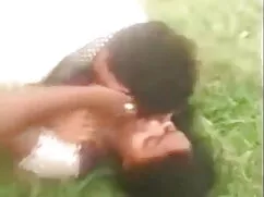 गर्म श्यामला उसके गध ...