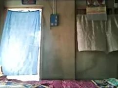 Slutty अंग्रेजी वीडि ...