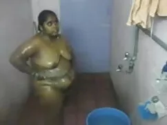 समलैंगिक पैर बुत हिं ...